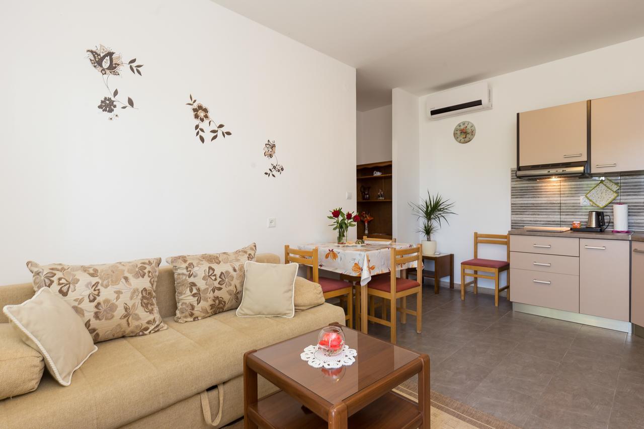 Apartments Olive Mlini Εξωτερικό φωτογραφία
